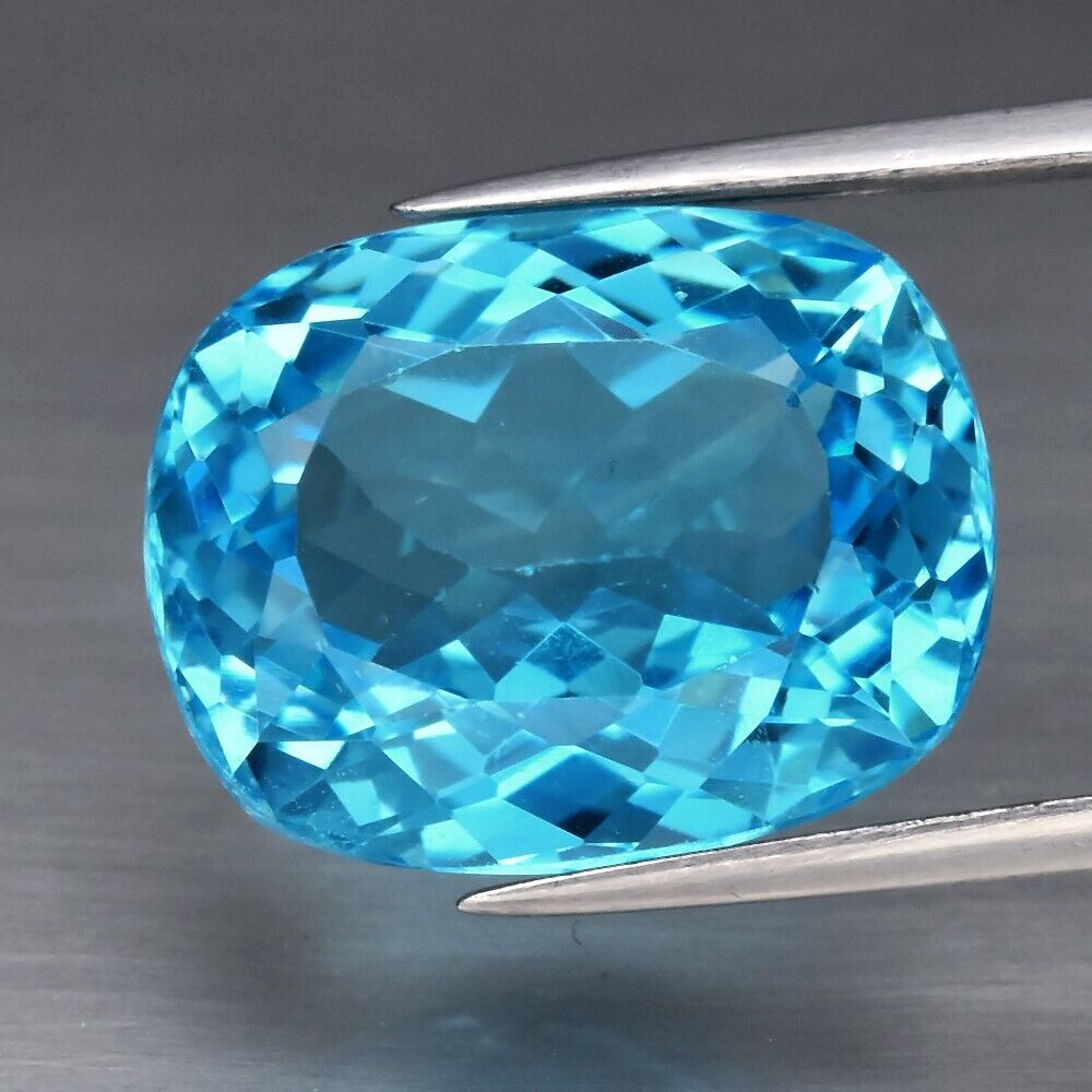 10.73ct Topaz