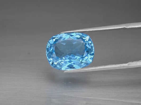 10.73ct Topaz